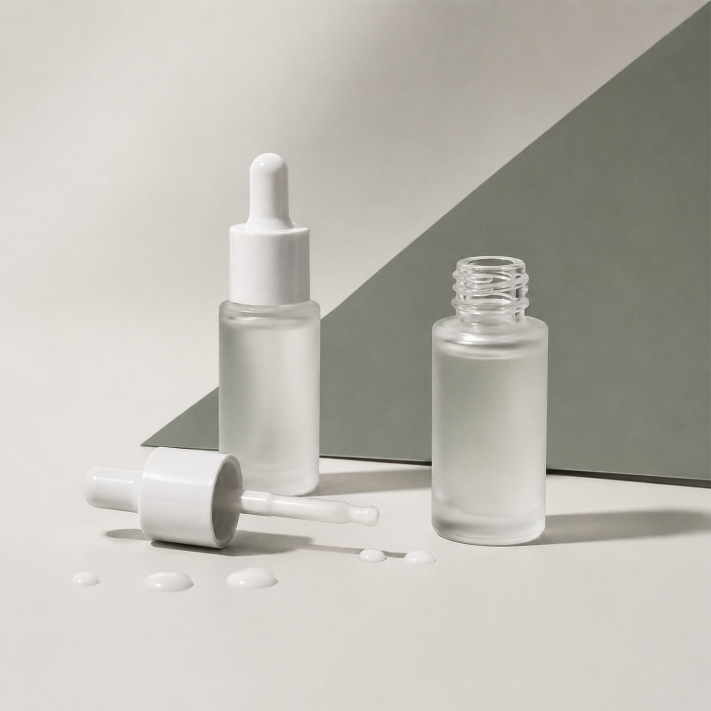 15 mL Frosted Glass Dropper Bottle